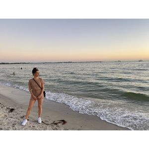 Meet your Posher, Dana